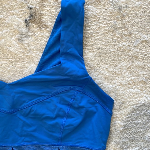 Lululemon Tank size 10 - Picture 2 of 5